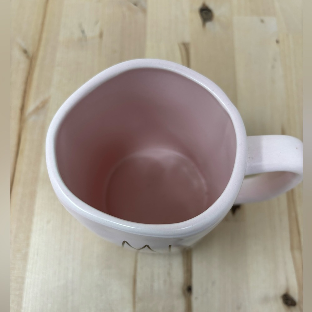 Rae Dunn MI AMOR Mug Pink with Gold Lettering Ceramic New - Picture 3 of 4